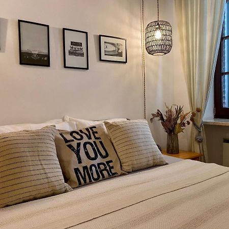 Апартаменты La Casa Di Lola Ровинь Экстерьер фото